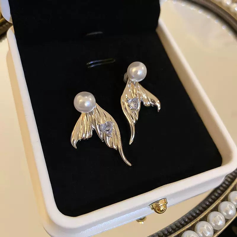 Sea Breeze Tail Earrings