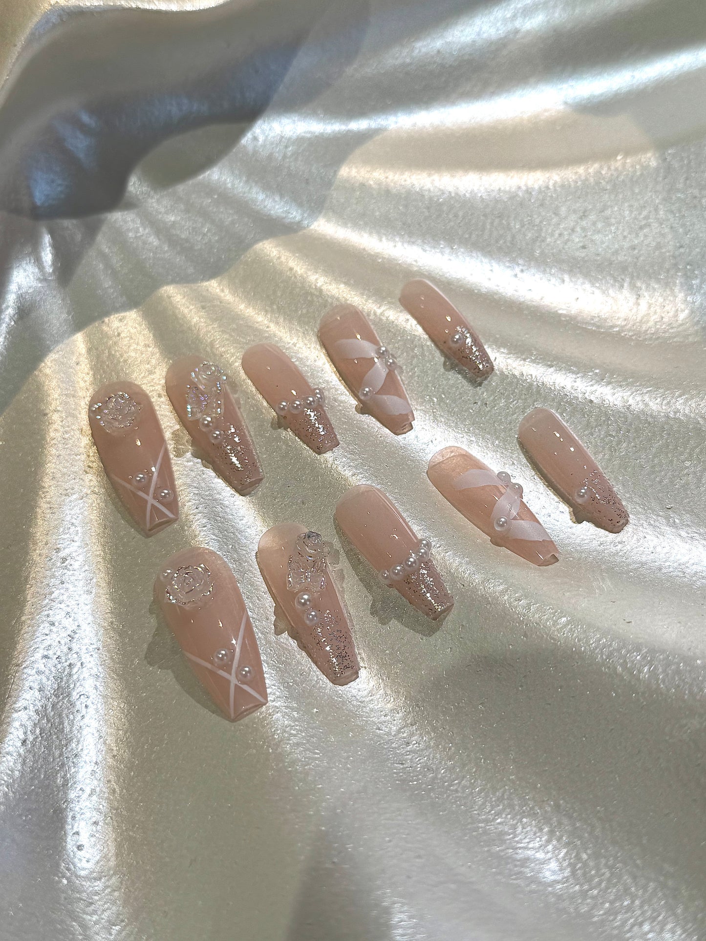 24Pcs Pearl Rose Ribbon Nails