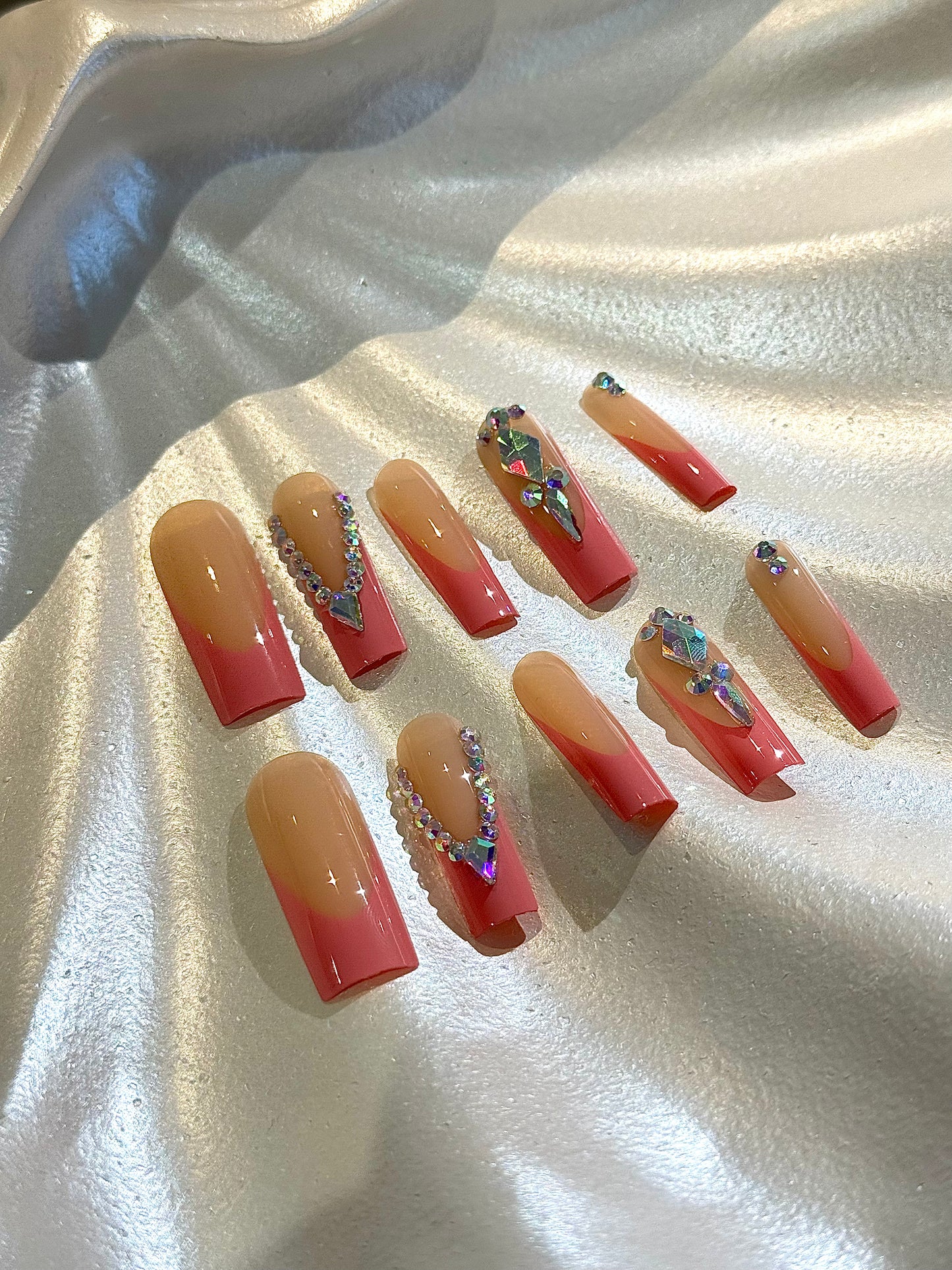 24Pcs Diamond Blush Nails