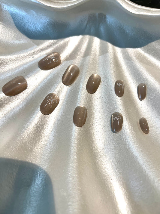 24Pcs Grey Cat Eye Nails