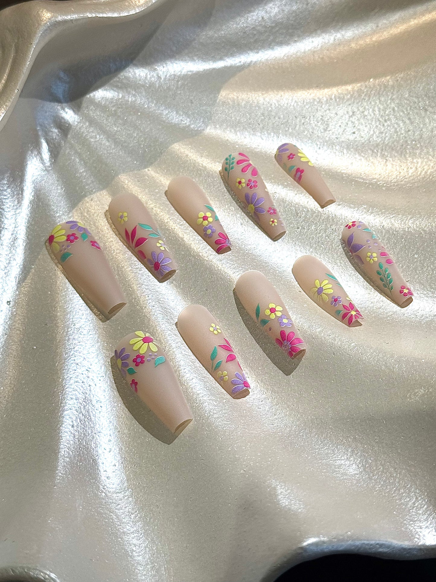 24Pcs Rainbow Flowery Nails
