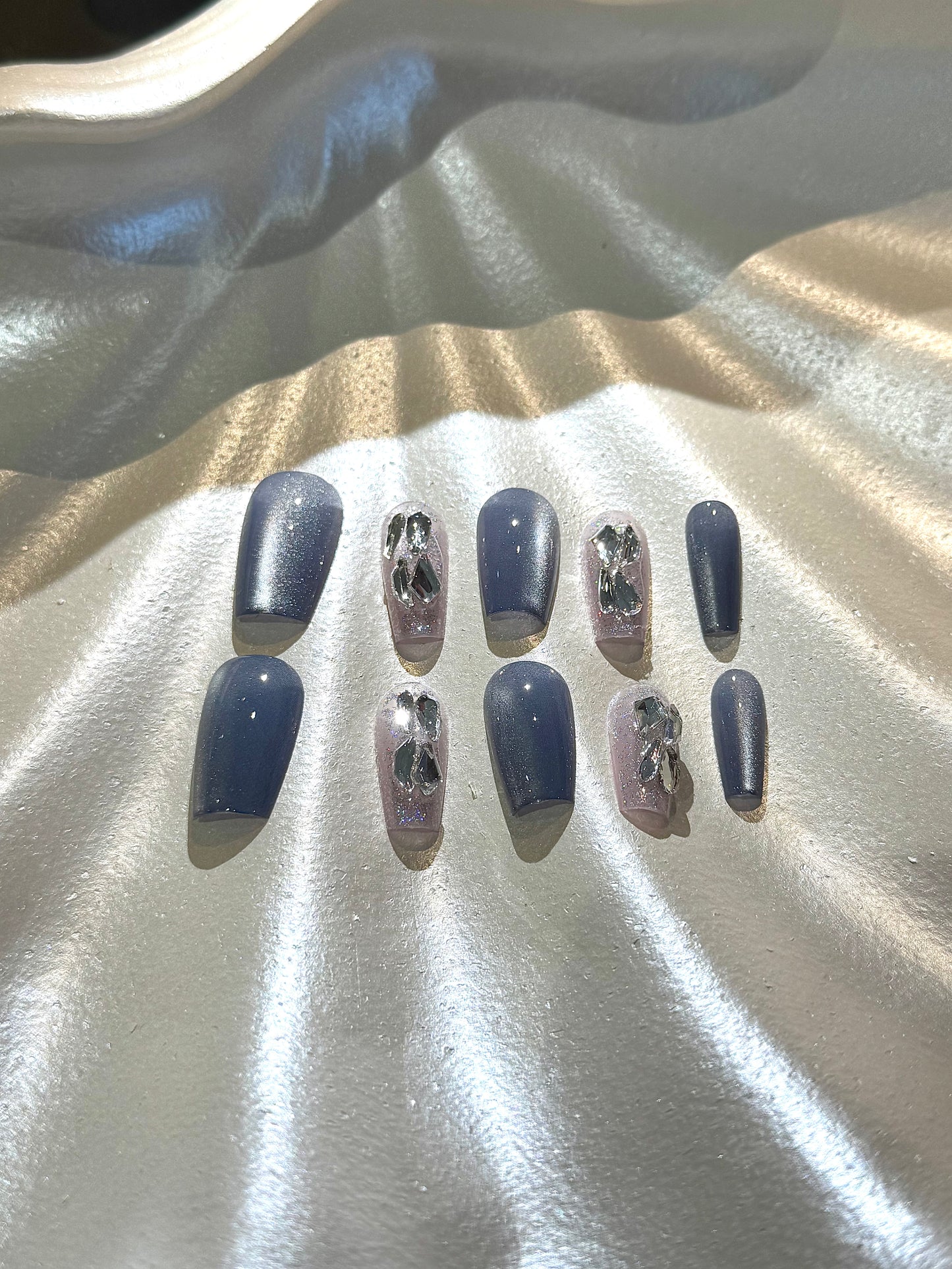 24Pcs Crystal Wave Nails