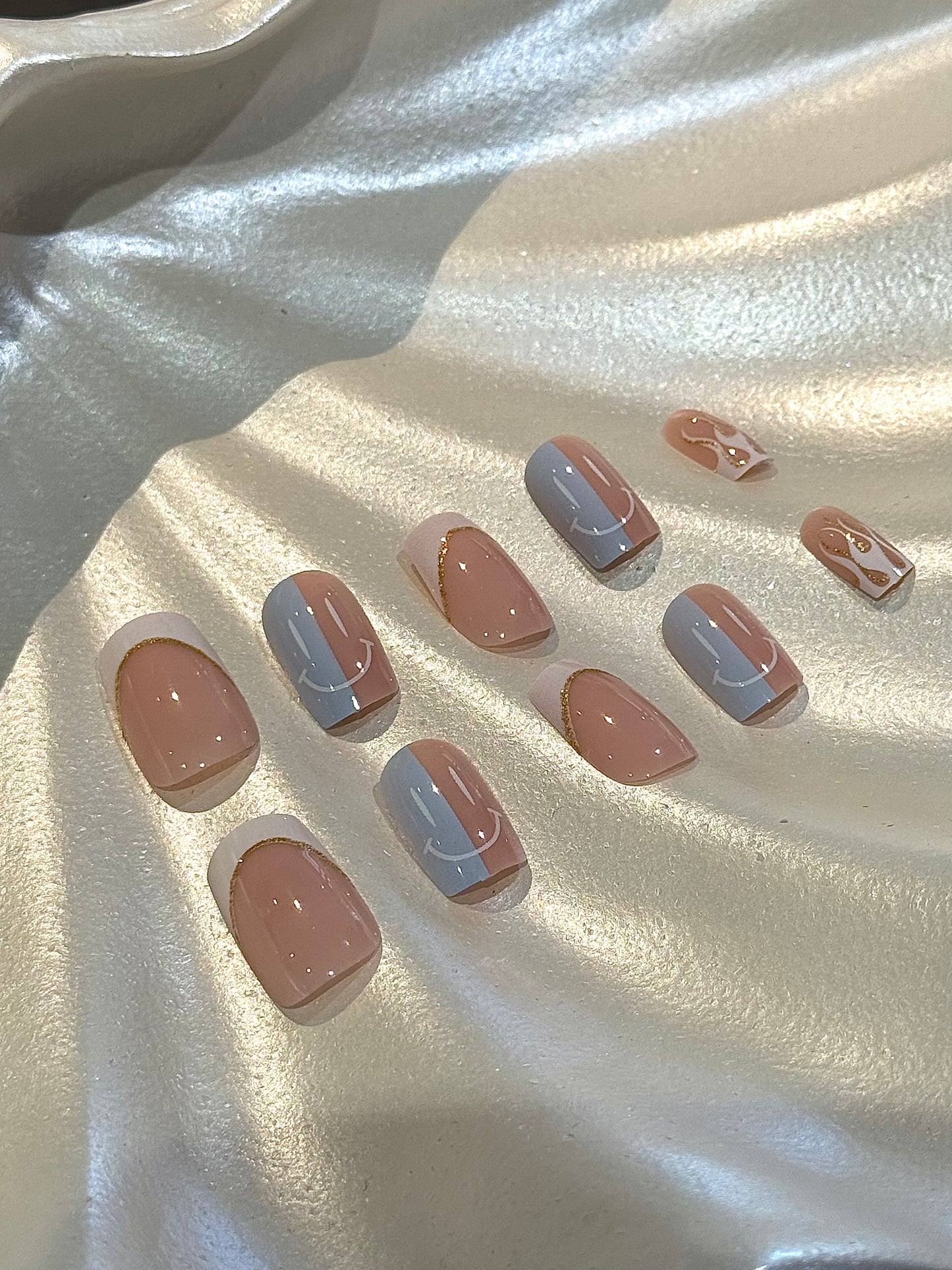 24Pcs Sunny Grin Nails